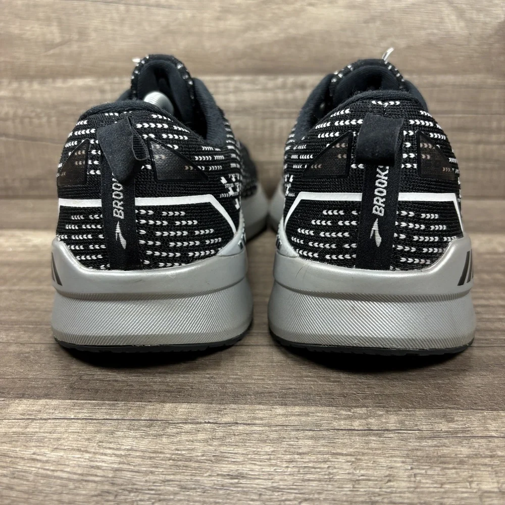 Brooks Levitate GTS 5 Black White Womens US Size 10 1203581B090 Running Shoes
